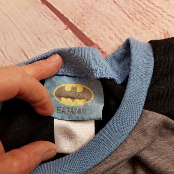 Batman pajama top 6 - Picture 2 of 2